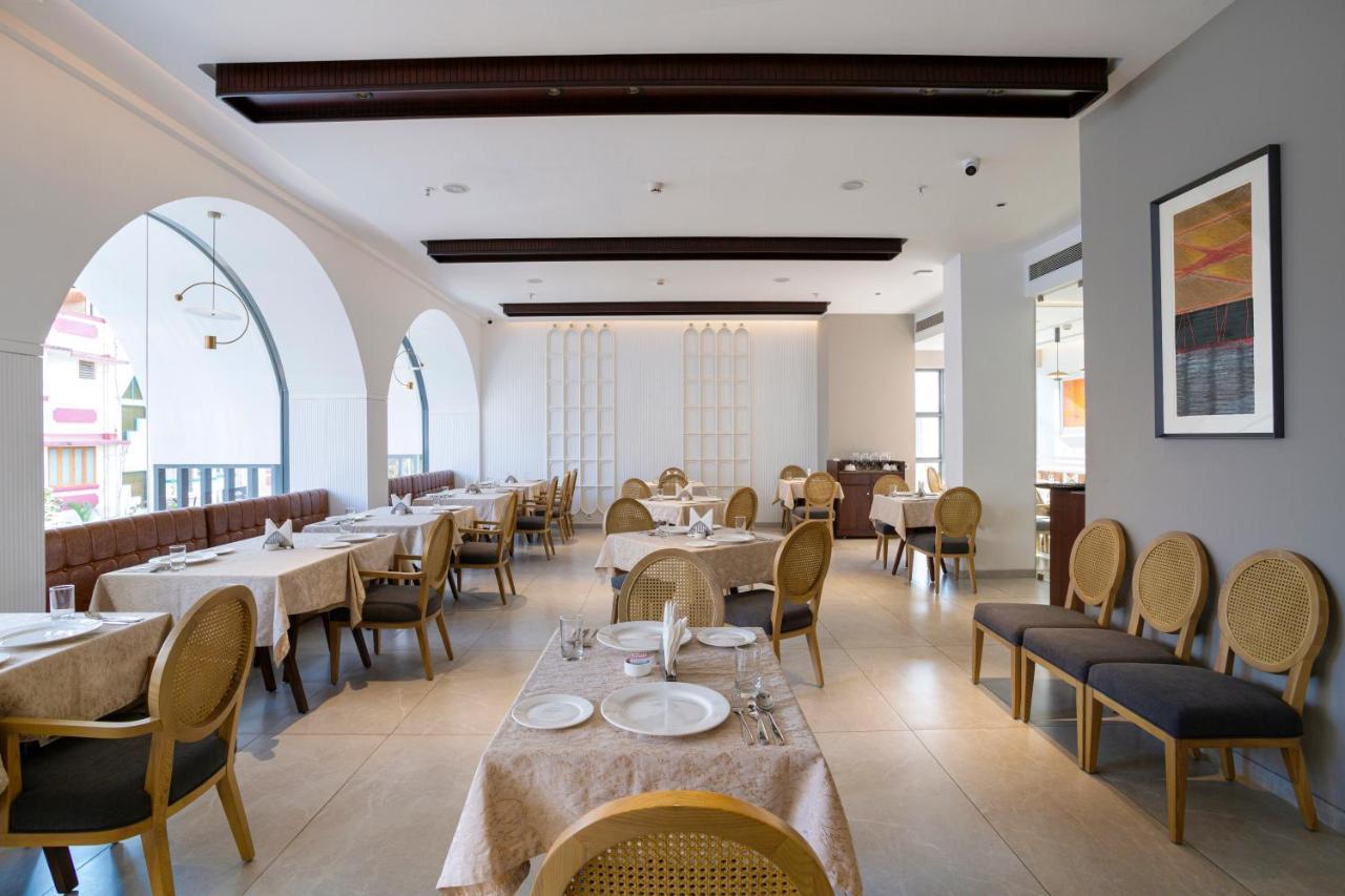 فندق The Crescent باناجي المظهر الخارجي الصورة